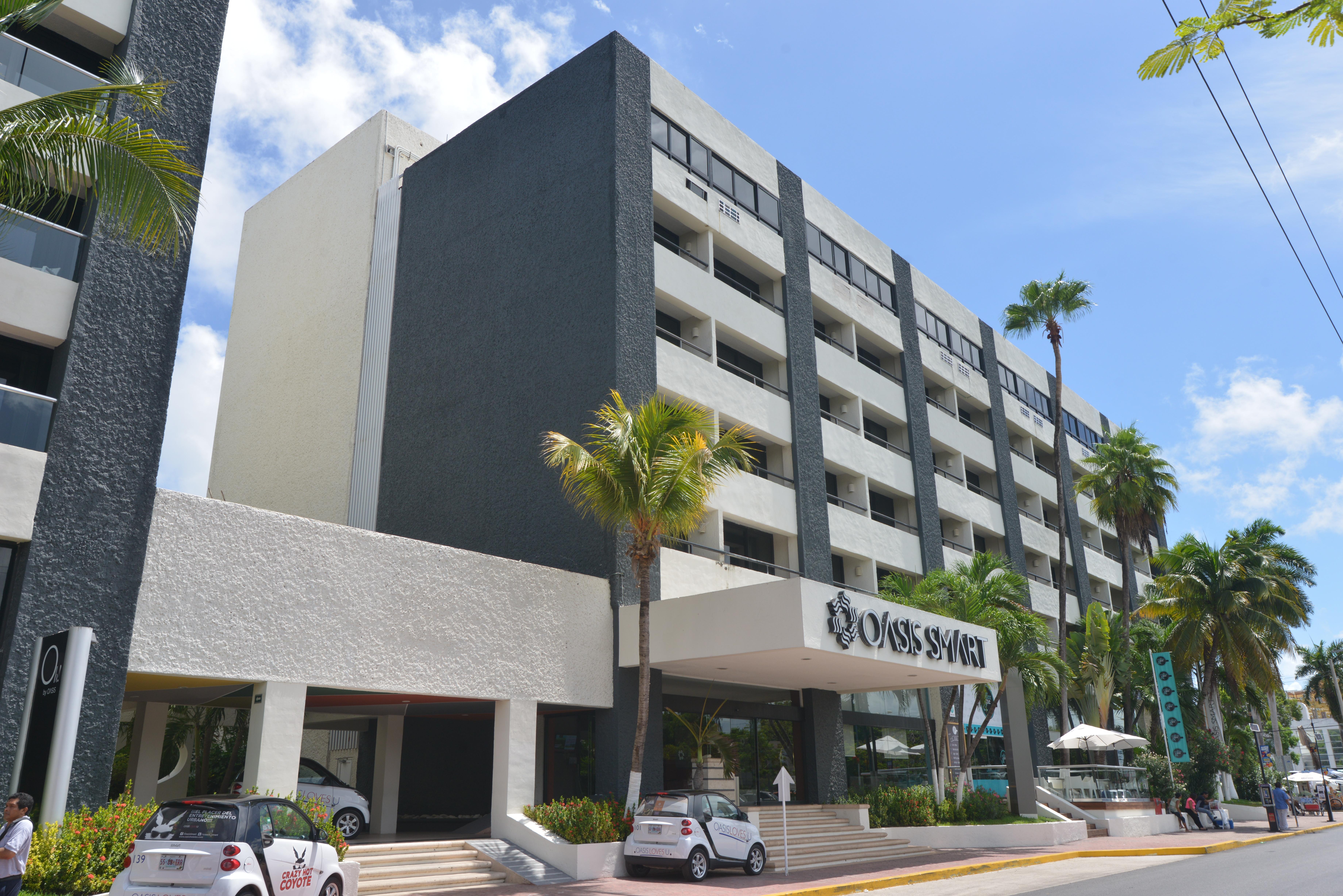 Smart Cancun The Urban Oasis Hotel Exterior photo