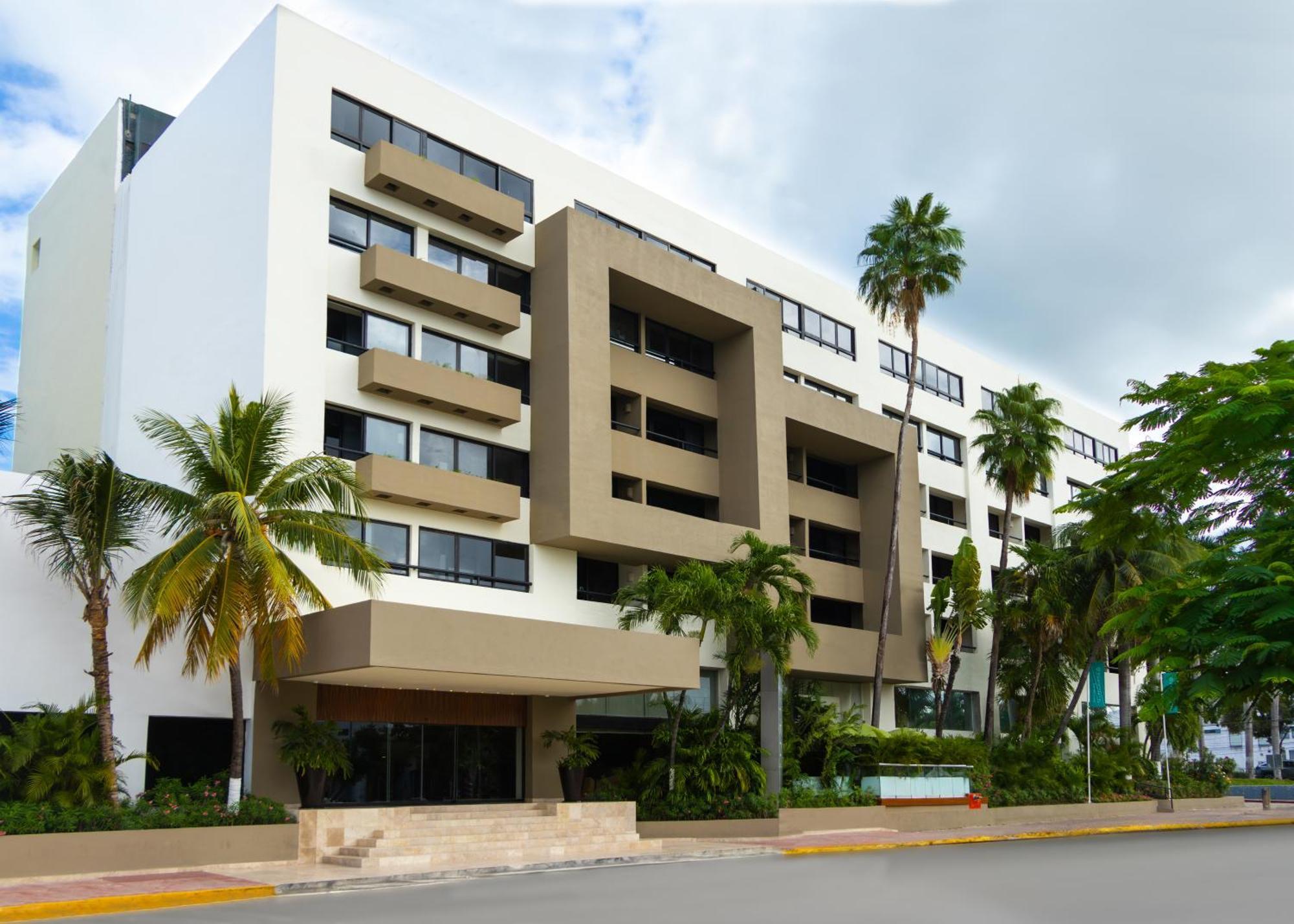 Smart Cancun The Urban Oasis Hotel Exterior photo